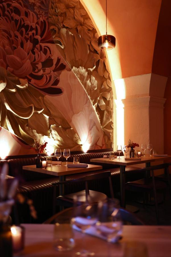 Margaret - Hotel Chouleur Nimes Ngoại thất bức ảnh